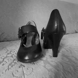 Eurosoft by Sofit Mary Jane's.